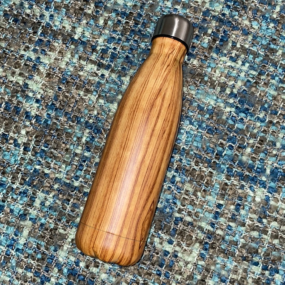 Cedar 17 oz Stainless Steel Water Bottle NWT